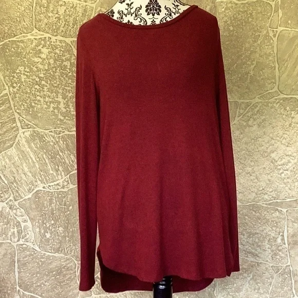 Women’s Old Navy Shirt - Picture 1 of 8